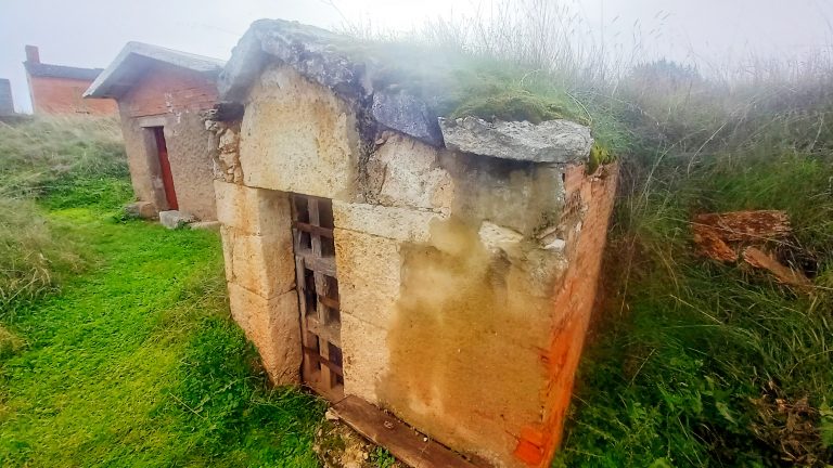 BODEGA SUBTERRÁNEA EN FUENTECEN